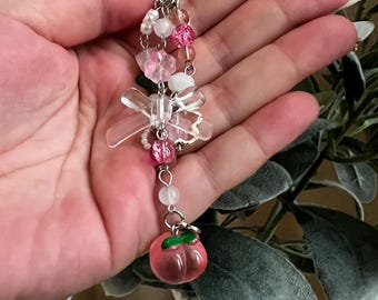 Kawaii Beaded Keychain Charm: Peach Pendant, Bow & Flower Beads