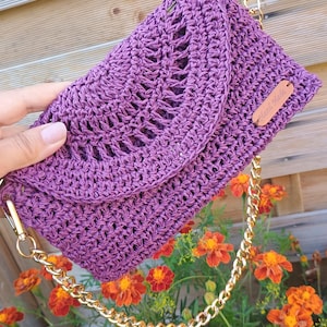 Gehäkelte Raffia-Kupplung aus Papier - Die Raffia Bella-Kupplung