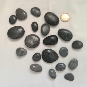 Set of 20 Black and Gray Sea Pebbles - Natural - Beach Decor -  Decorative Sea Stones - Bonsai decor