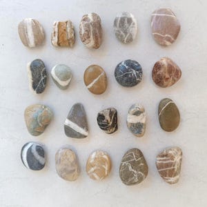 Sea Stones set of 20 - Decorative Sea Stones - Natural - Wishing Stones - Pebble Art - Beach Minerals - Rare Colourful Stones