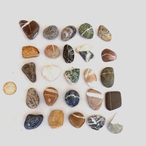 Sea Stones set of 25 - Decorative Sea Stones - Natural - Wishing Stones - Pebble Art - Beach Minerals - Rare Colourful Stones