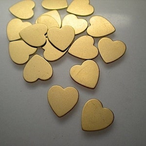 18 small flat heart stamping blanks ZA710