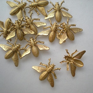 12 kleine fliegende Insekten Charms aus Messing ZF488