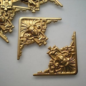 6 brass art deco corner brackets ZC242