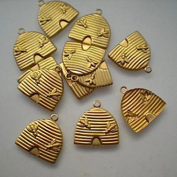 12 brass beehive charms ZF148