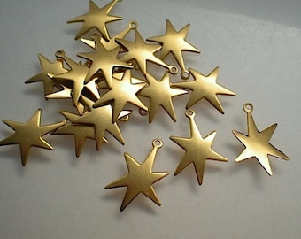 18 small funky brass star charms ZB315