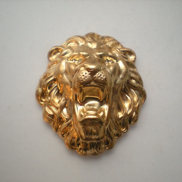 1 exlarge lion head stamping ZE125