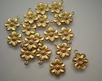 18 tiny brass flower charms ZD222
