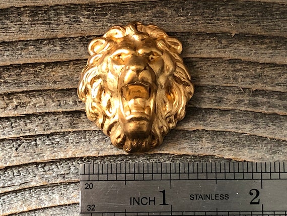 1 Large Matte Gold Ox Lion Head Stamping GOSG7856 