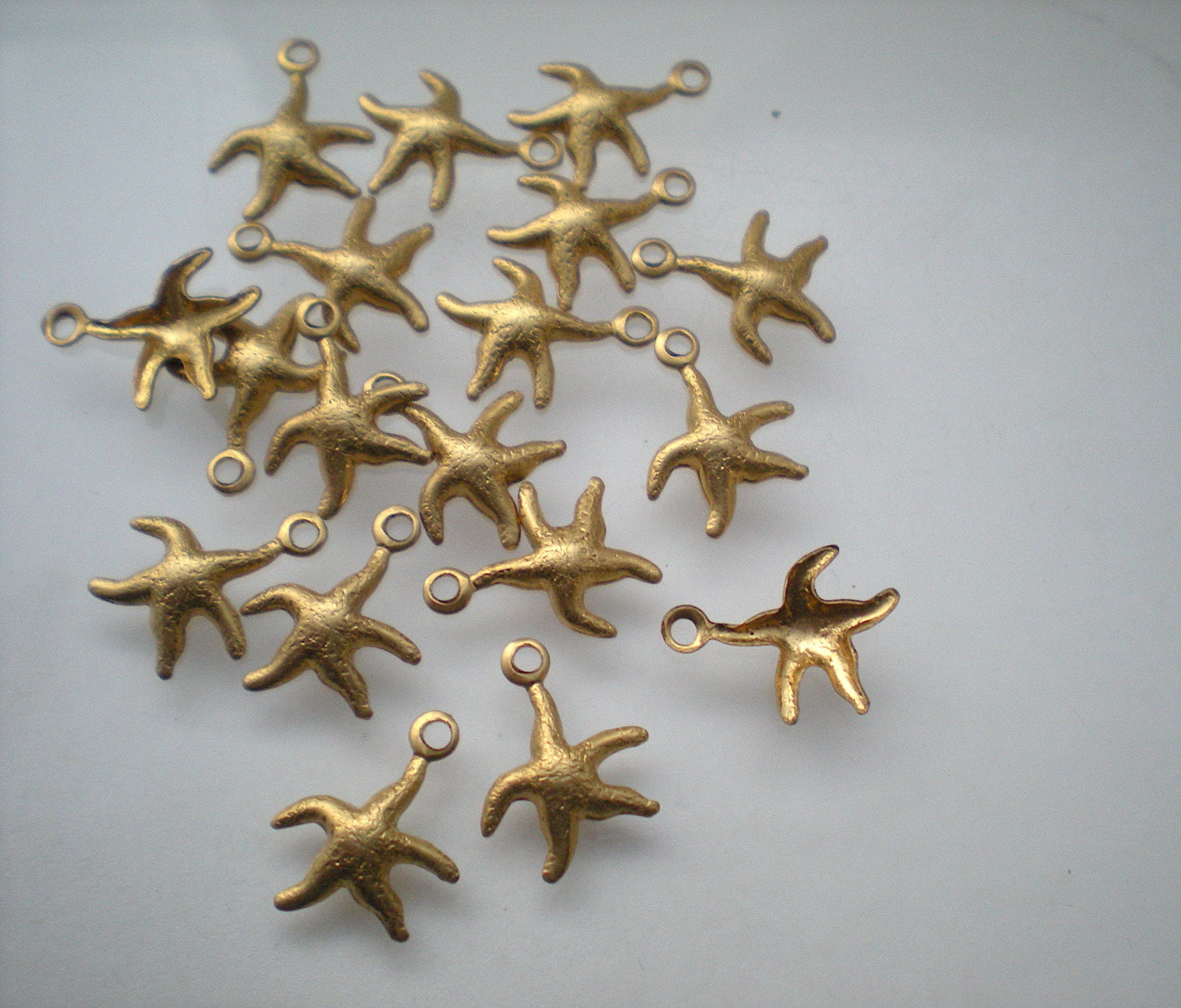 小さなヒトデ 小さなヒトデチャーム18個 ZG225 - Etsy 日本
