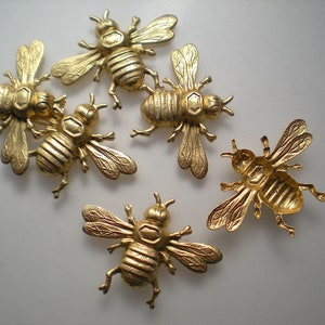 6 medium brass bumblebee charms ZF110