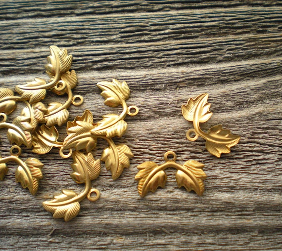 12 Tiny Brass Double Leaf Charms ZD363 - Etsy