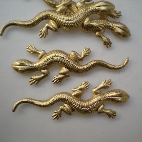 4 large brass lizard stampings ZE228