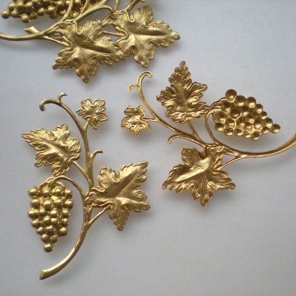 4 brass grapevine stampings ZD804
