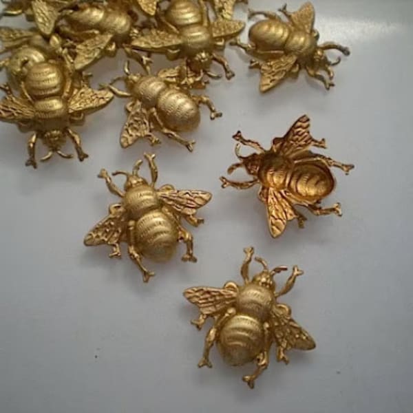 12 small brass bumblebee stampings ZF106