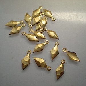 18 hammered brass drops, diamond shaped charms ZA828
