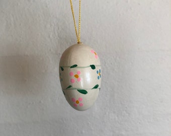 Vintage Danish Wooden Easter egg - Ornament to Hang