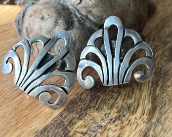 Vintage Mexican Taxco Sterling Silver Fan Motif Screw-Back Earrings – Handcrafted 925 Mexico
