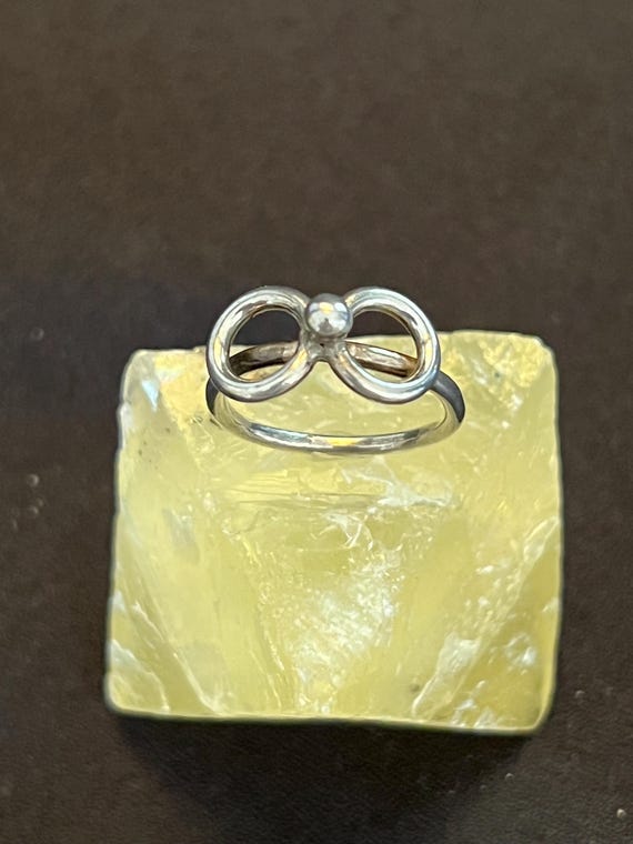 Sterling Silver Infinity Loop Ring 925 Minimalist… - image 1