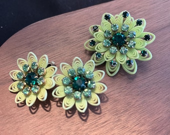 Vintage 1950s Green Rhinestone Flower Brooch and Earring Set