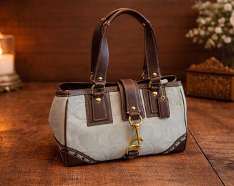 コーチ レクシー ショルダーバッグ シグネチャージャカード - Etsy 日本