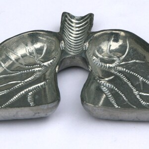 Lung Ashtray image 3