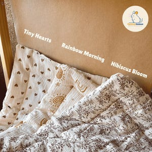 Soft Zone Pad is a dual-sided fleece mat thoughtfully designed for small pets like chinchillas, rabbits, guinea pigs, and ferrets. Whether placed under a platform or inside a sleeping hut, it offers both comfort and functionality — keeping their favorite nap spots clean and cozy.