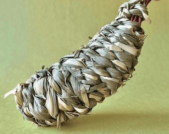 Natural Timothy Hay Handmade Chew Toy For Chinchilla, Guinea Pig and Rabbit - Banana