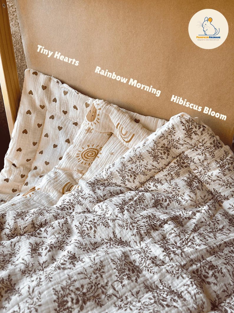 Soft Zone Pad is a dual-sided fleece mat thoughtfully designed for small pets like chinchillas, rabbits, guinea pigs, and ferrets. Whether placed under a platform or inside a sleeping hut, it offers both comfort and functionality — keeping their favorite nap spots clean and cozy.