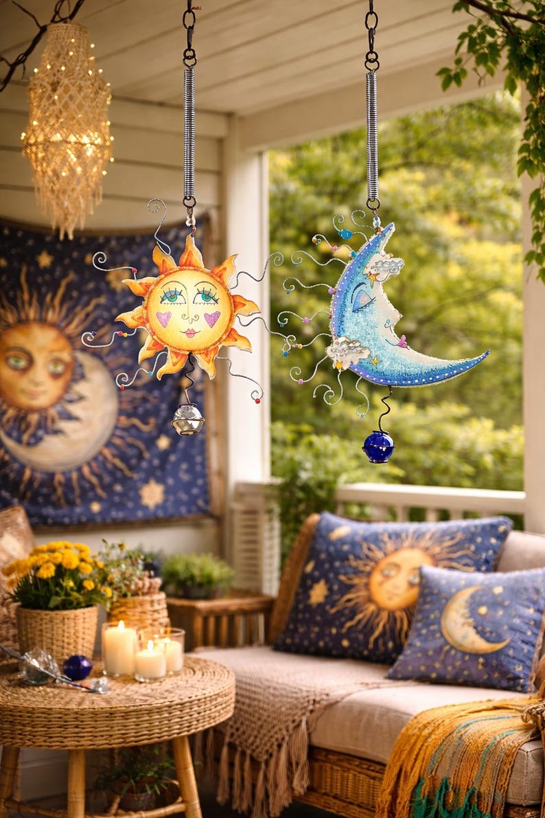 90s Moon Decor Wind Catcher, Retro Celestial Moon Face Garden Decor ...