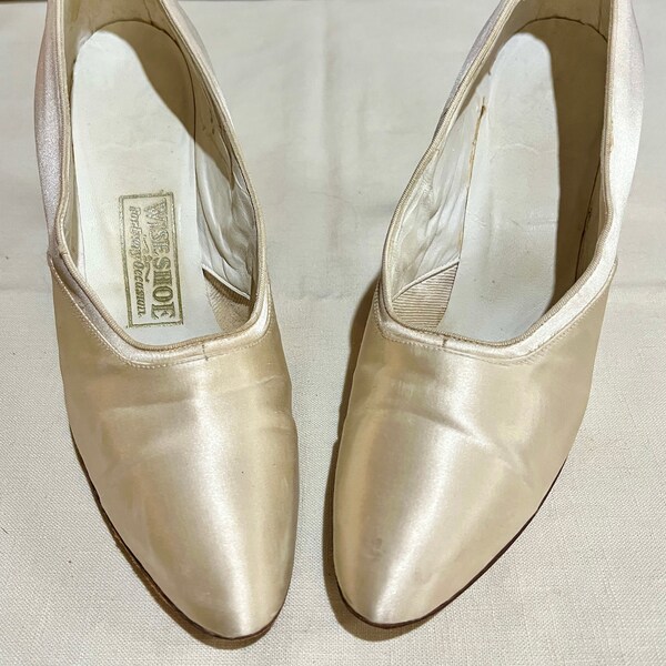 champagne pumps shoes