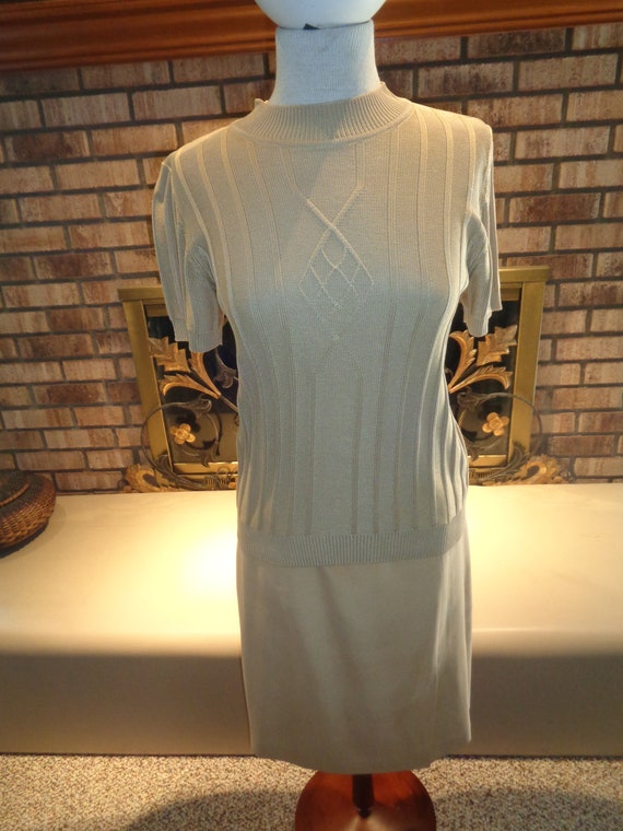 Vintage 80s Evan Picone Beige Silk Business Suit … - image 4