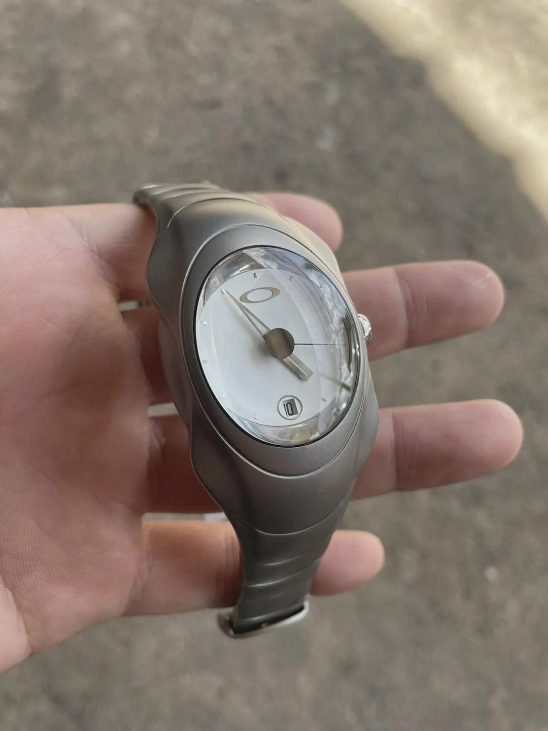 y*n様 bone strap silver watch OAKLEY cybe Oakley Timebomb Inspired Men's Watch – Sci-fi Skeleton Case