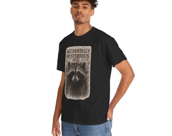 Raccoon Graphic T-Shirt: Nature Lover Unisex Tee