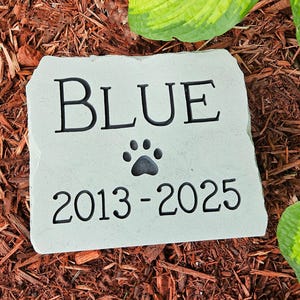 DOG MEMORIAL *FREE SHiPPiNG*- - Real Stone -custom engraving- beloved pet - cat memorial - pet owner
