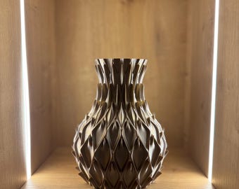 Decorative Vase with Geometric Pattern, Gold/Silver Finish, Office Centerpiece, Stylish Accent Piece