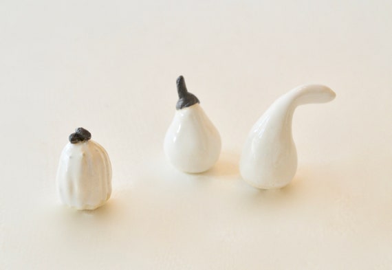 ミニ陶器製カボチャとひょうたんセット：白い秋の装飾品～3個セット 