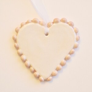 Keramik Herz Ornament ~ Valentinstag ~ Valentinstag Geschenk ~ Herz rosa ~ Handgemachte Ornamente ~ Pink Valentine ~ 1127