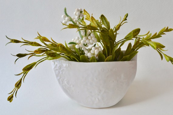 Handgemachte Keramik Wandvase: Weiße Steingut Wand Dekoration