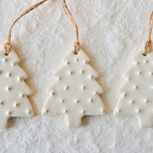 Ceramic Christmas Tree Ceramic Christmas Ornaments Creamy White Christmas Ornaments Creamy White Christmas Tree Decorations 1022 image 2