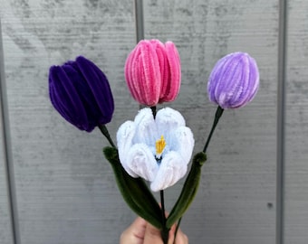 Tulip Pipe Cleaner Flowers, Handmade Faux Floral Decor , Unique Gift, DIY Art Flower, Colorful Home Accent , No-Wilt Blooms