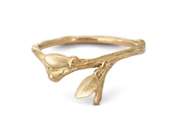 Twig Wedding Ring in 18 carat gold - cast from willow twig with woodgrain and buds