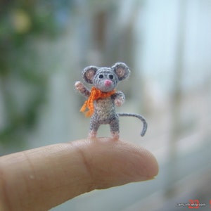 miniature art grey mouse, micro amigurumi crochet animal, dollhouse decoration, crochet miniature doll, adorable tiny things, 0.7 inch