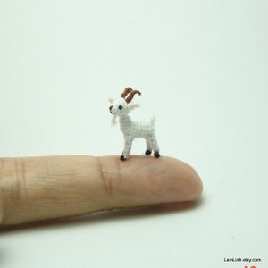 miniature white goat, micro amigurumi animal, dollhouse miniature accessories, adorable tiny things, 0.6 inch, crochet miniature doll