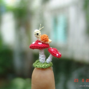 micro crochet snail and mushrooms, art dollhouse miniature amigurumi decoration, doll house miniatures accessories, adorable tiny things