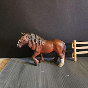 Miniature horse figurine, custom Schleich, Black Forest Trait, unique piece hand-painted. Equine decoration, gift idea.