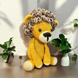 Crochet Lion Stuffed Animal, lion plushie, amigurumi, handmade crochet lion