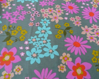 Vintage Flowers in Green, Playful Collection by Melody Miller of Cotton and Steel for RJR Fabrics, 1/2 yd Cotton Lawn, OOP
