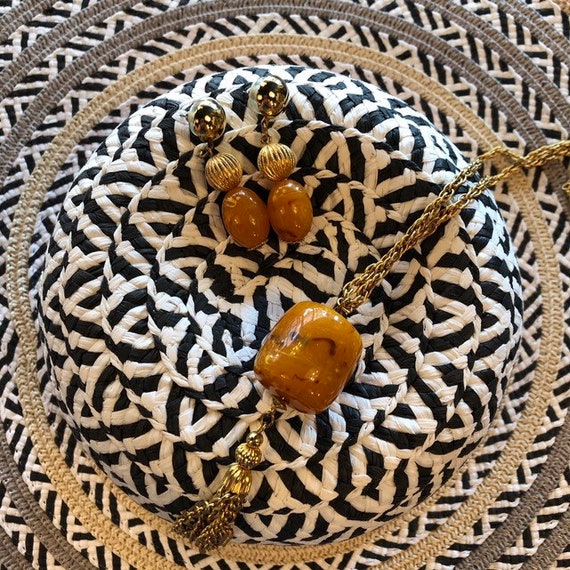 Vintage 70's Butterscotch Resin Jewelry Set - 70'… - image 1