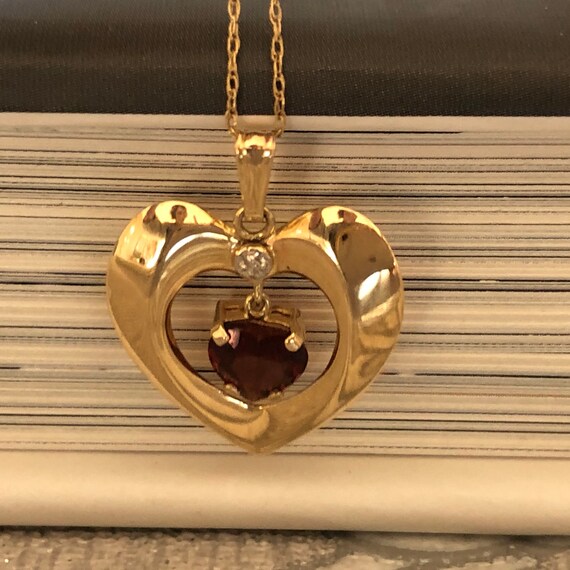 Vintage 70's Gold and Red Heart Pendant Necklace - Heart Necklace - 70's Jewelry - Gift for Her - Romantic Gift - Heart Jewelry